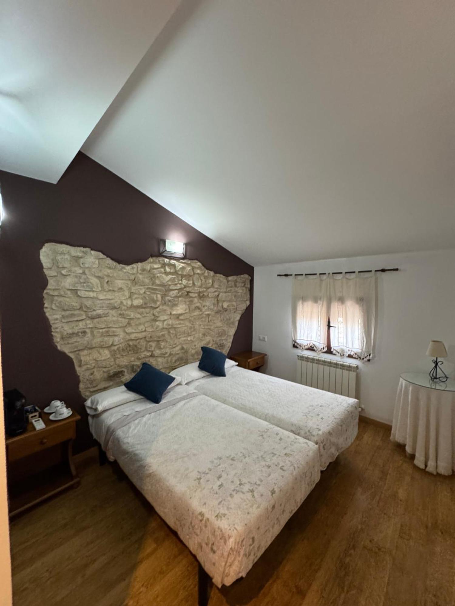 Tardienta Casa Rural Marga المظهر الخارجي الصورة
